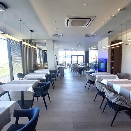 309 W Pieciogwiazdkowym Marine Hotel Prawie Na Plazy Rowery Jacuzzi Sauna W Obiekcie Dobruk Apartamenty-2